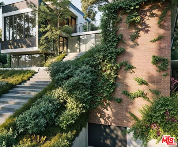 7192 Woodrow Wilson Drive, Los Angeles, CA 90068