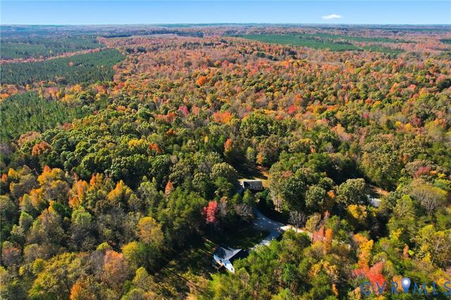 43 Cherokee Trl, Cumberland, VA 23027