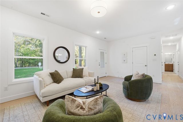 43 Cherokee Trl, Cumberland, VA 23027