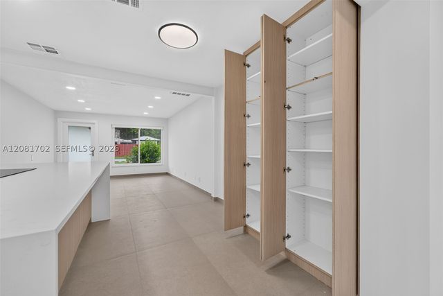 3036 N 58th Ave, Hollywood, FL 33021
