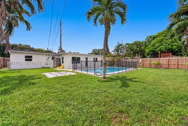 3036 N 58th Ave, Hollywood, FL 33021