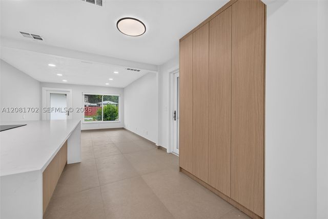 3036 N 58th Ave, Hollywood, FL 33021