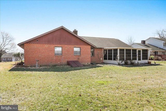 3671 JENNY LANE, Chambersburg, PA 17202