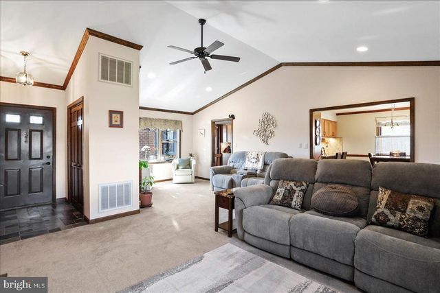 3671 JENNY LANE, Chambersburg, PA 17202