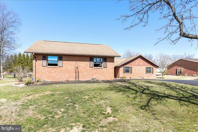 3671 JENNY LANE, Chambersburg, PA 17202