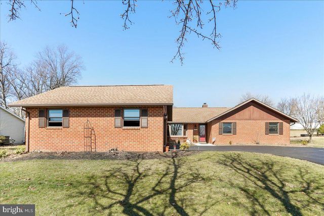 3671 JENNY LANE, Chambersburg, PA 17202