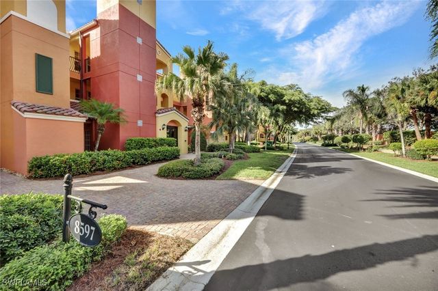 8597 Via Garibaldi CIR 208, Estero, FL 33928