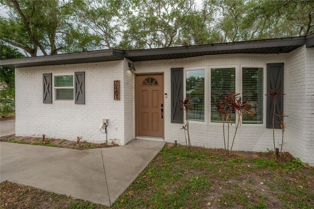 3401 W VAN BUREN DRIVE, Tampa, FL 33611