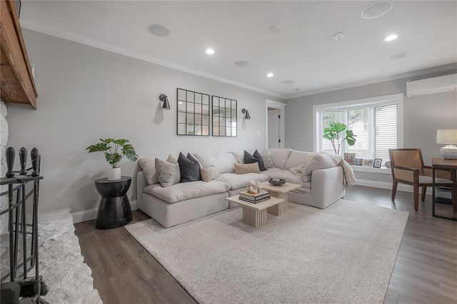 3401 W VAN BUREN DRIVE, Tampa, FL 33611