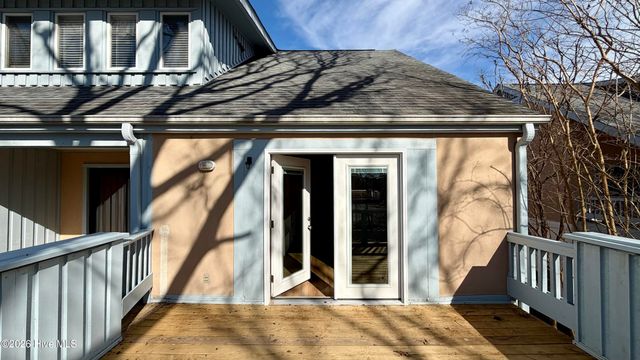 1310 Harbourside Drive 1309-1310, New Bern, NC 28560