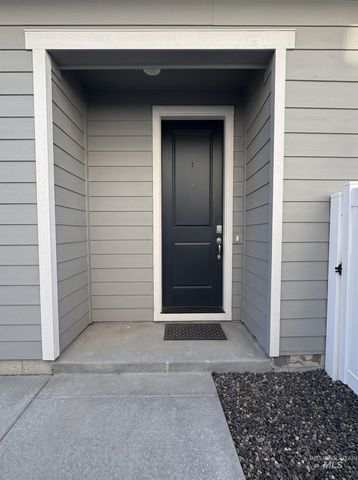 14661 Wing Spread Dr, Caldwell, ID 83607