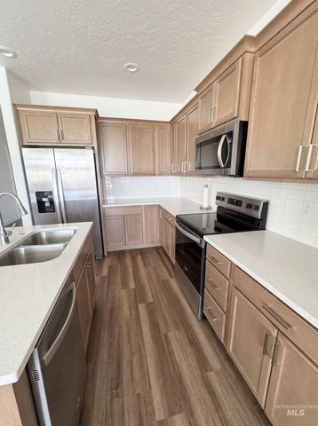 14661 Wing Spread Dr, Caldwell, ID 83607