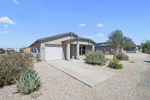 32020 N REDDING Street, Wittmann, AZ 85361