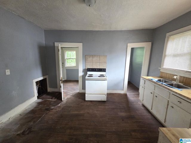 7917 4TH AVENUE N, Birmingham, AL 35206