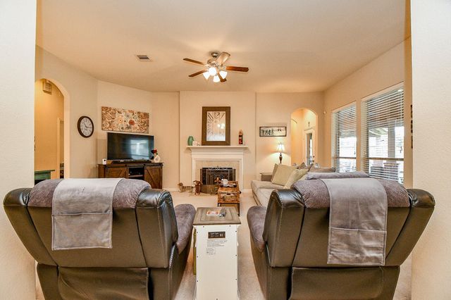 2303 Trinity Manor Ln, Richmond, TX 77469