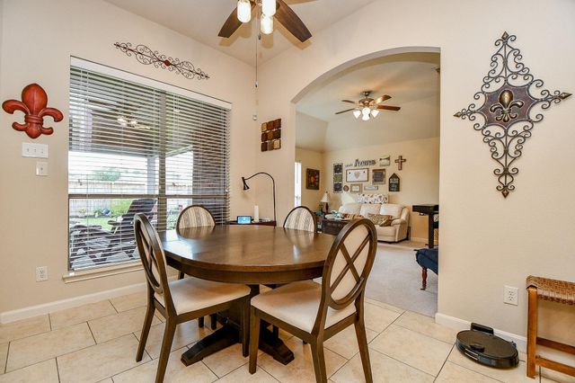 2303 Trinity Manor Ln, Richmond, TX 77469