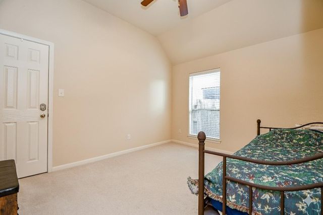 2303 Trinity Manor Ln, Richmond, TX 77469