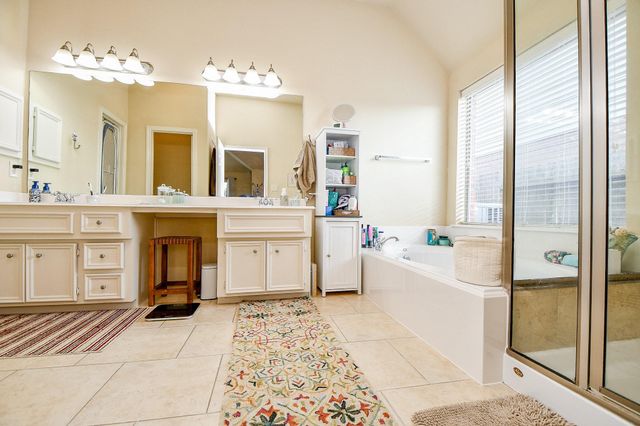 2303 Trinity Manor Ln, Richmond, TX 77469