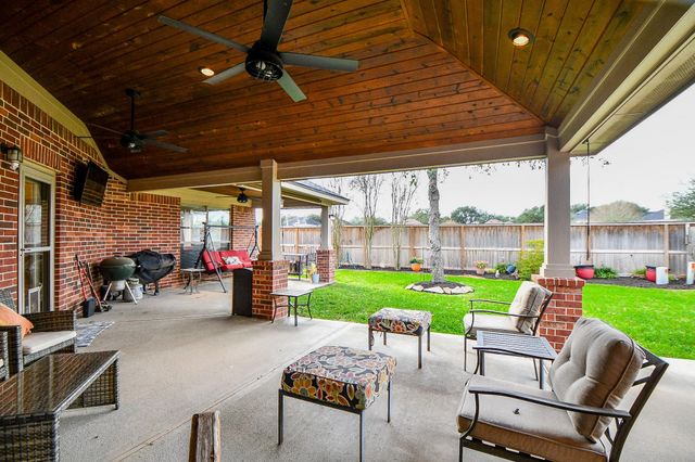 2303 Trinity Manor Ln, Richmond, TX 77469