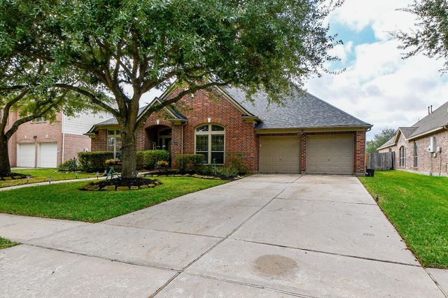 2303 Trinity Manor Ln, Richmond, TX 77469