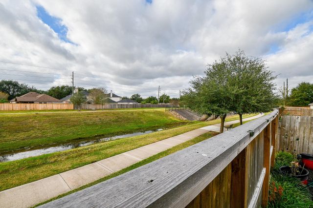 2303 Trinity Manor Ln, Richmond, TX 77469