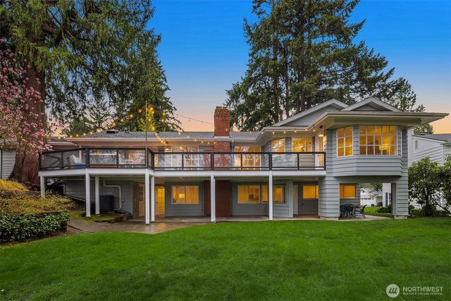 8910 SE 54th Street, Mercer Island, WA 98040