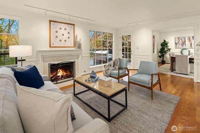 8910 SE 54th Street, Mercer Island, WA 98040