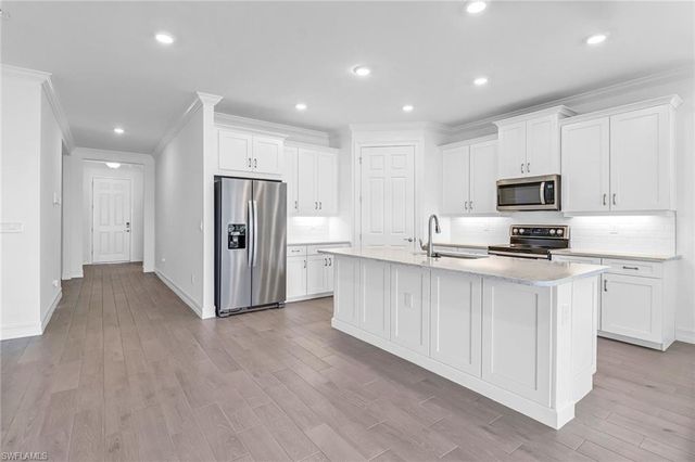 317 Spiaggio CT, Naples, FL 34114