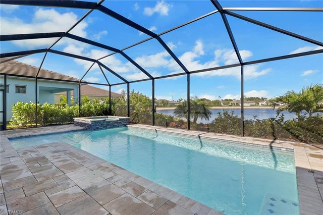 317 Spiaggio CT, Naples, FL 34114