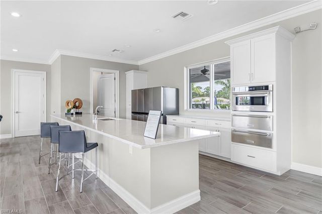 317 Spiaggio CT, Naples, FL 34114