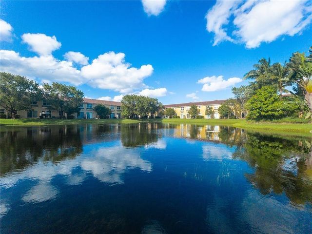 2851 W PROSPECT Road 1308, Tamarac, FL 33309