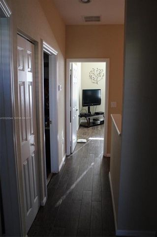 2851 W PROSPECT Road 1308, Tamarac, FL 33309