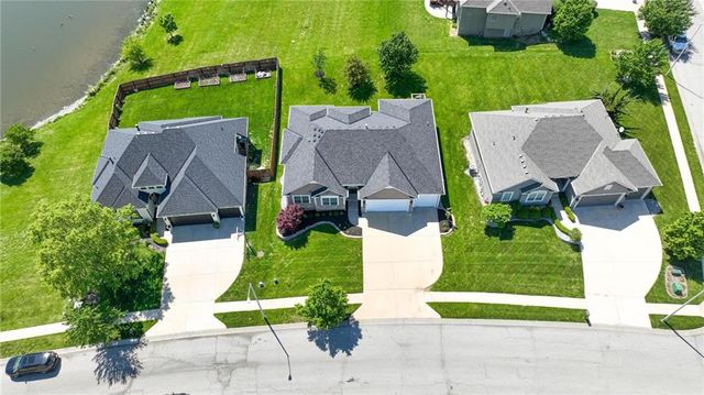 9308 N Bellview Avenue, Kansas City, MO 64155