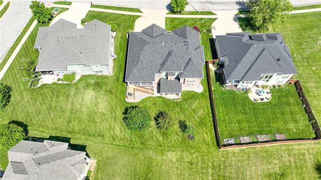9308 N Bellview Avenue, Kansas City, MO 64155