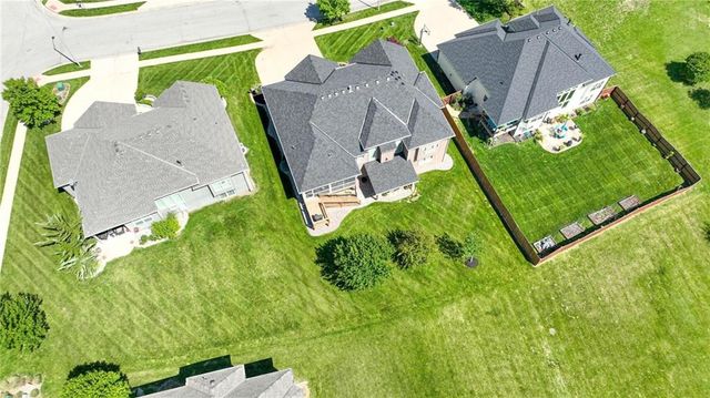 9308 N Bellview Avenue, Kansas City, MO 64155
