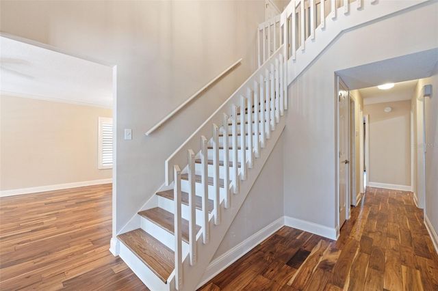 1683 WATERMARK CIRCLE NE, St Petersburg, FL 33702