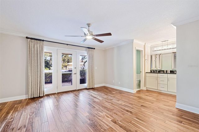 1683 WATERMARK CIRCLE NE, St Petersburg, FL 33702