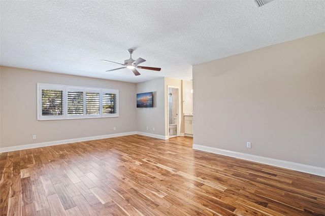 1683 WATERMARK CIRCLE NE, St Petersburg, FL 33702