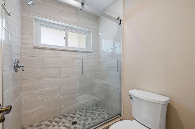 1683 WATERMARK CIRCLE NE, St Petersburg, FL 33702