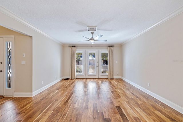 1683 WATERMARK CIRCLE NE, St Petersburg, FL 33702