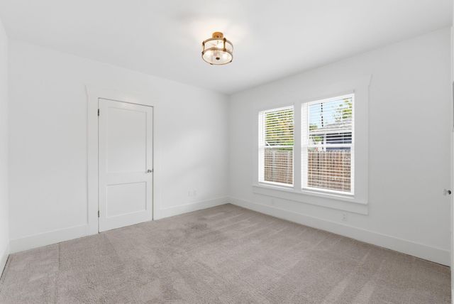 1015 E 14th Street, Houston, TX 77009