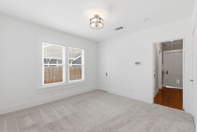 1015 E 14th Street, Houston, TX 77009