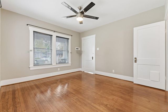 1015 E 14th Street, Houston, TX 77009