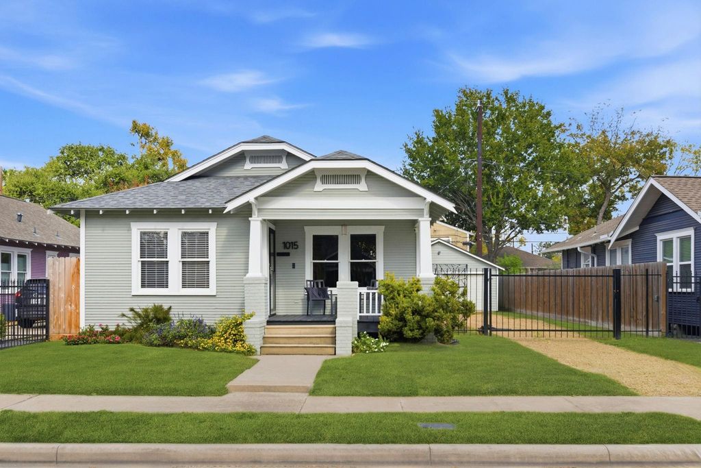 1015 E 14th Street, Houston, TX 77009