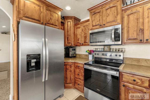 1279 Country Avenue, Blackfoot, ID 83221