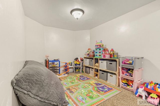 1279 Country Avenue, Blackfoot, ID 83221