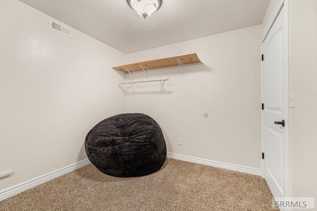 1279 Country Avenue, Blackfoot, ID 83221