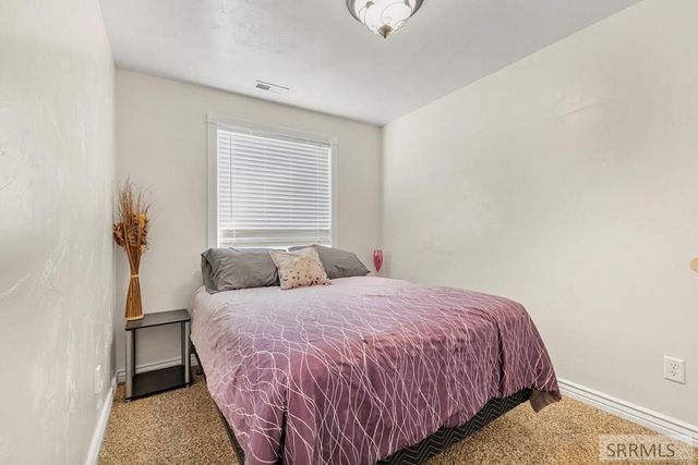 1279 Country Avenue, Blackfoot, ID 83221