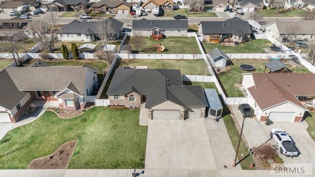 1279 Country Avenue, Blackfoot, ID 83221