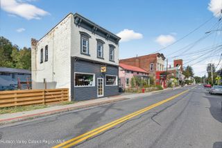 424 Main St, Rosendale, NY 12472
